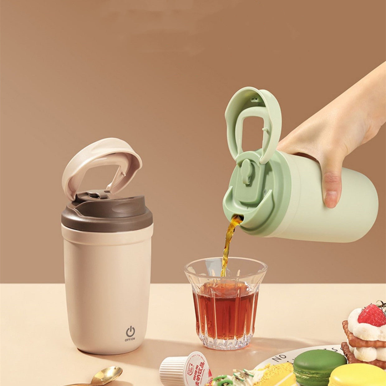 Smart Auto-Mix Cup – Portable Electric Mixer for Drinks (Rotating & Rechargeable)